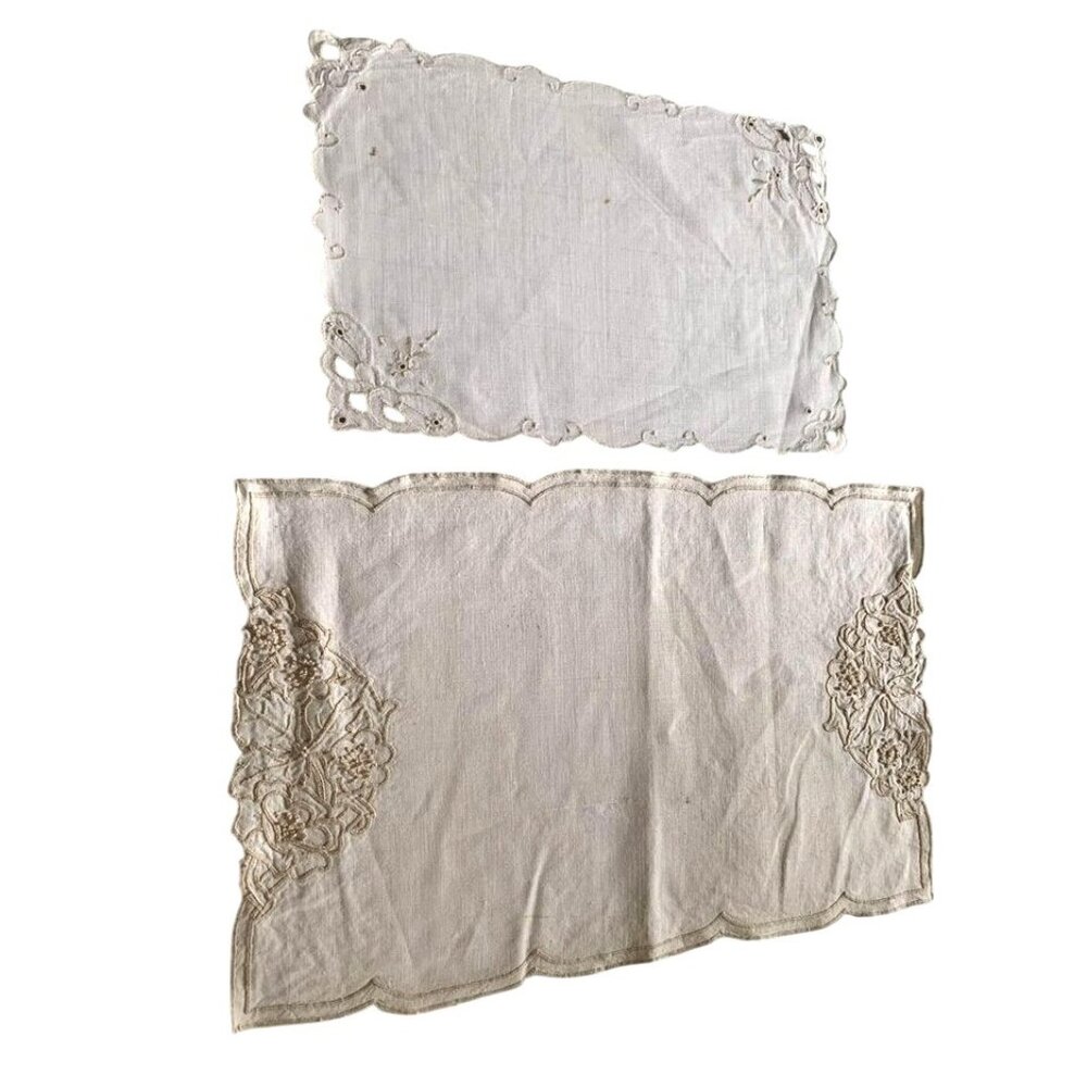 Vintage White Linen Embroidered Placemat Set Floral Cutwork Scalloped Edges